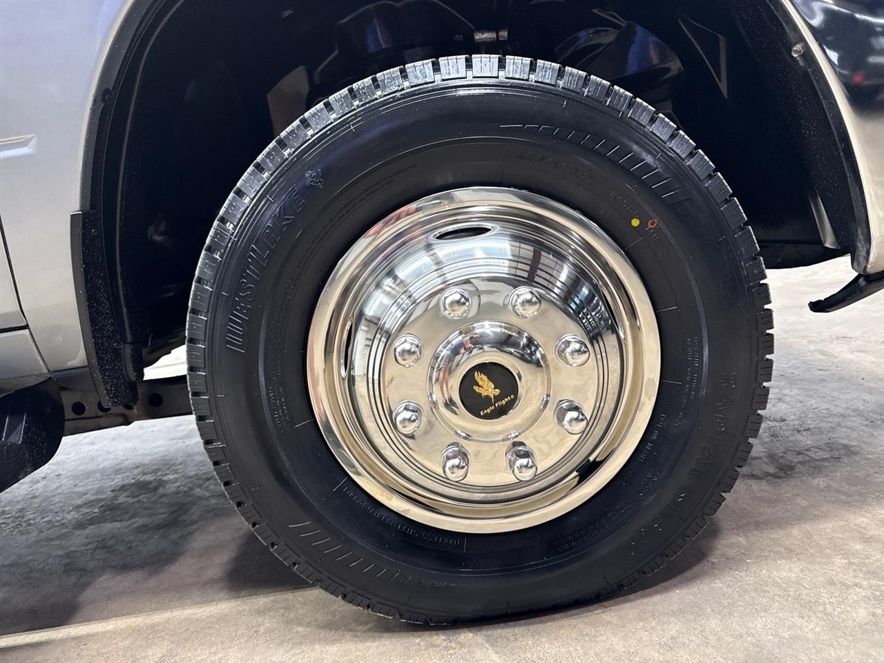 RAM 3500 Tradesman Crew Cab 4WD DRW 2024