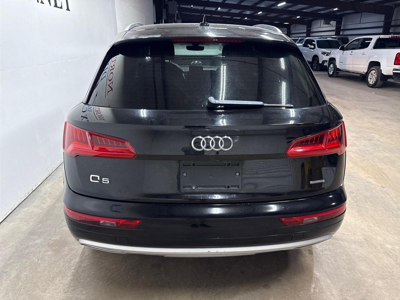 Audi Q5 2.0T Premium quattro 2019