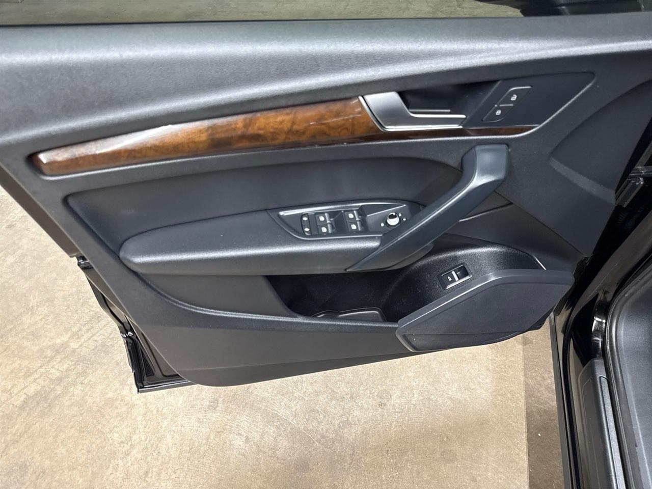 Audi Q5 2.0T Premium quattro 2019