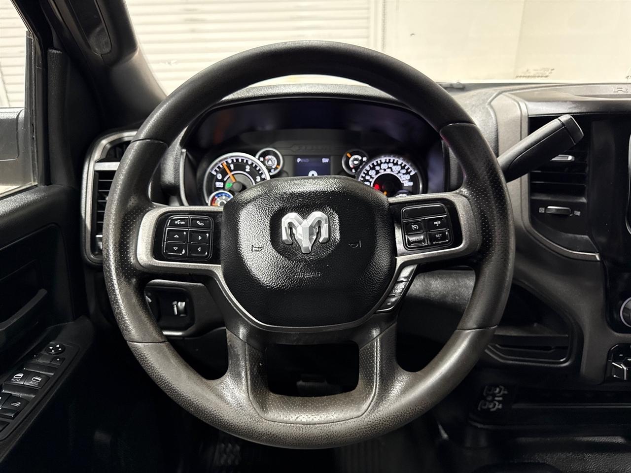 RAM 3500 Crew Cab 4WD DRW 2022