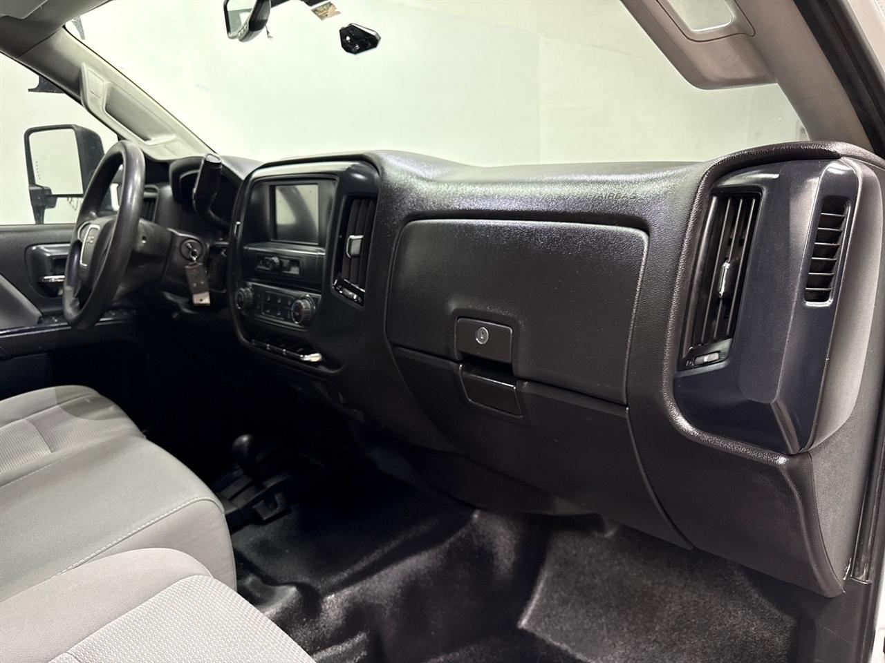 GMC Sierra 2500HD Base Crew Cab 4WD 2019