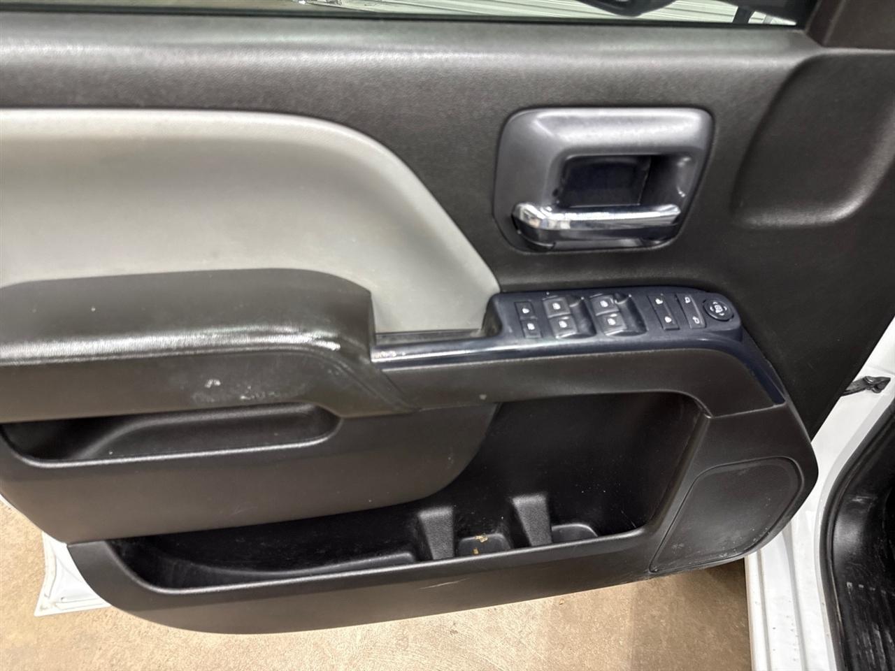GMC Sierra 2500HD Base Crew Cab 4WD 2019