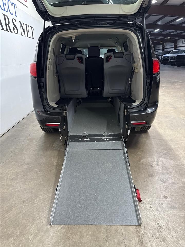Chrysler Pacifica Touring-L 2020