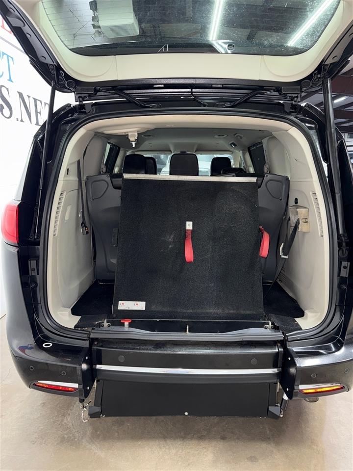 Chrysler Pacifica Touring-L 2020