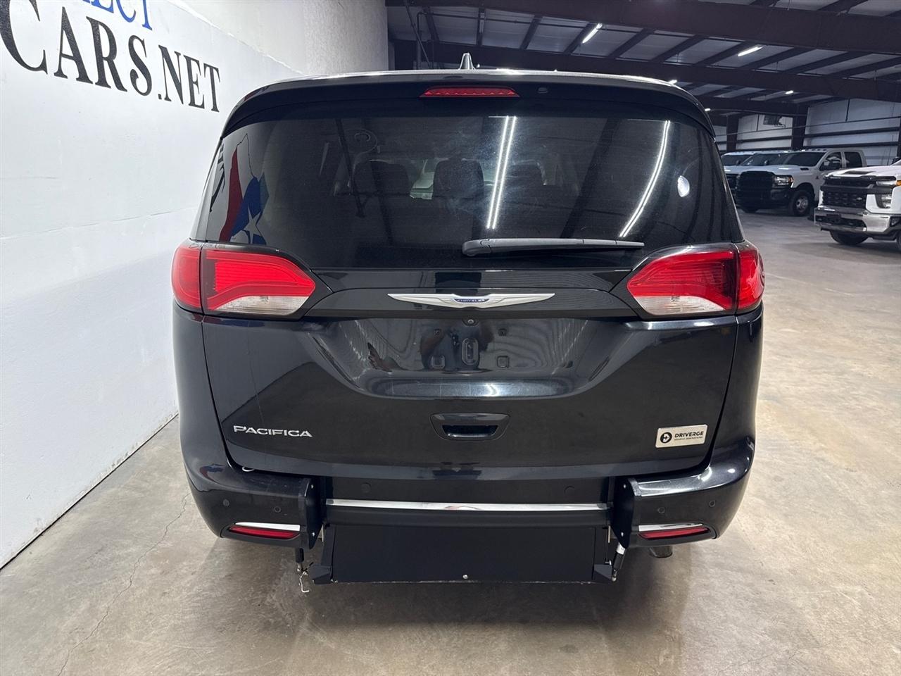 Chrysler Pacifica Touring-L 2020