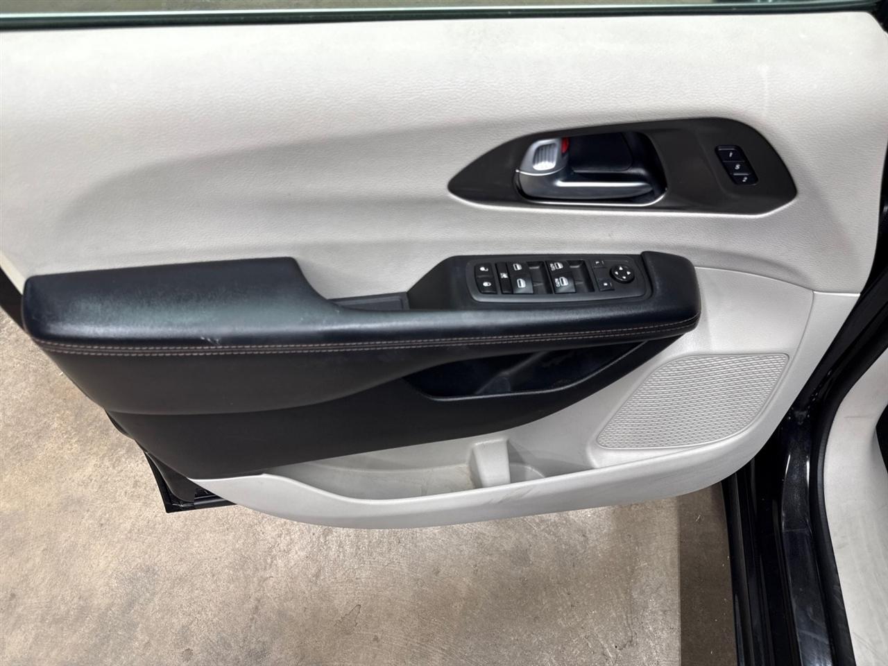 Chrysler Pacifica Touring-L 2020