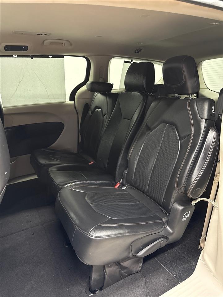 Chrysler Pacifica Touring-L 2020