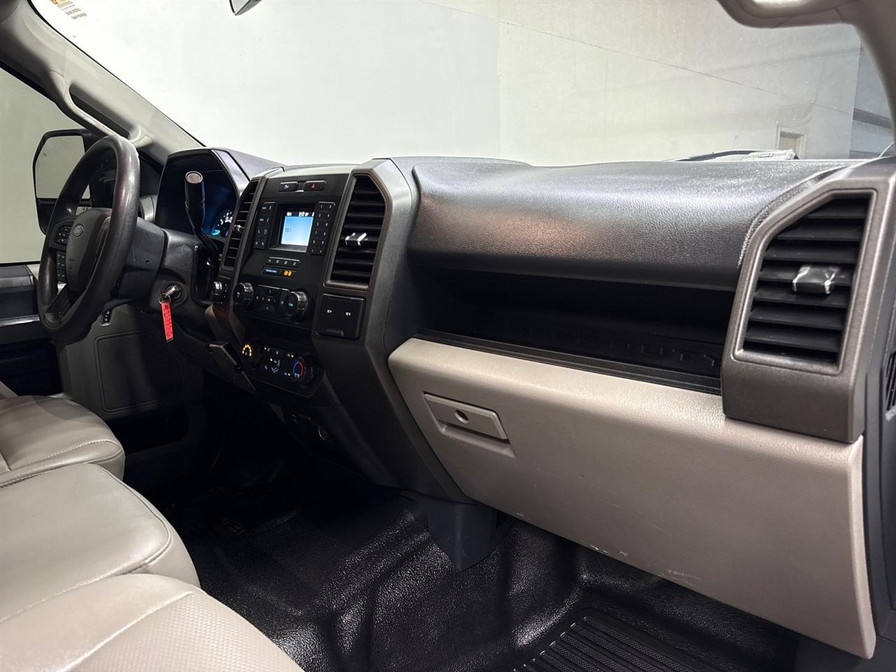 Ford F-250 SD XL SuperCab 4WD 2022