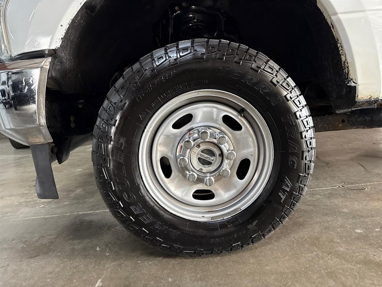 Ford F-250 SD XL SuperCab 4WD 2022