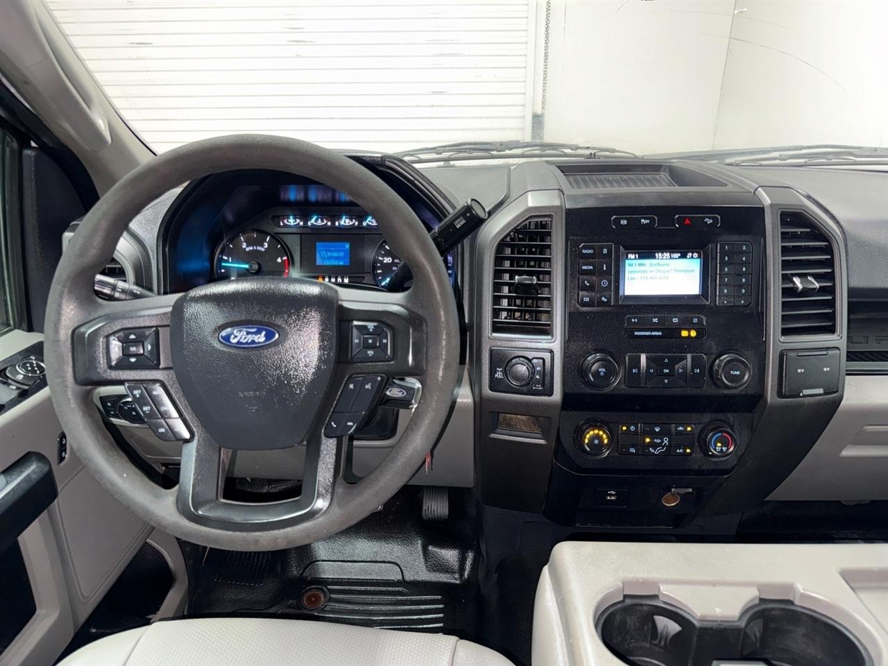 Ford F-250 SD Limited Crew Cab 4WD 2022