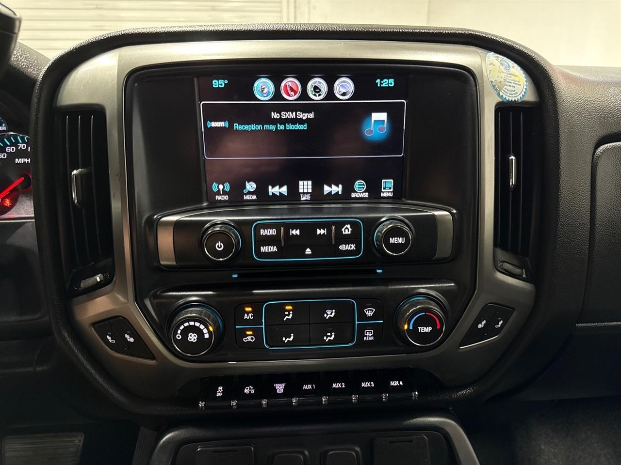 Chevrolet Silverado Medium Duty  2021