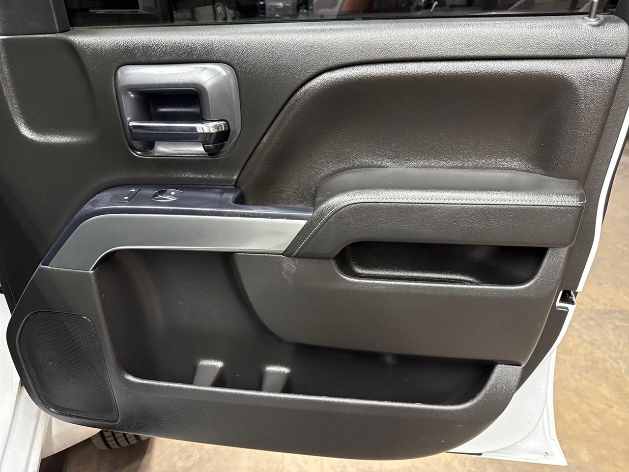 Chevrolet Silverado Medium Duty  2021