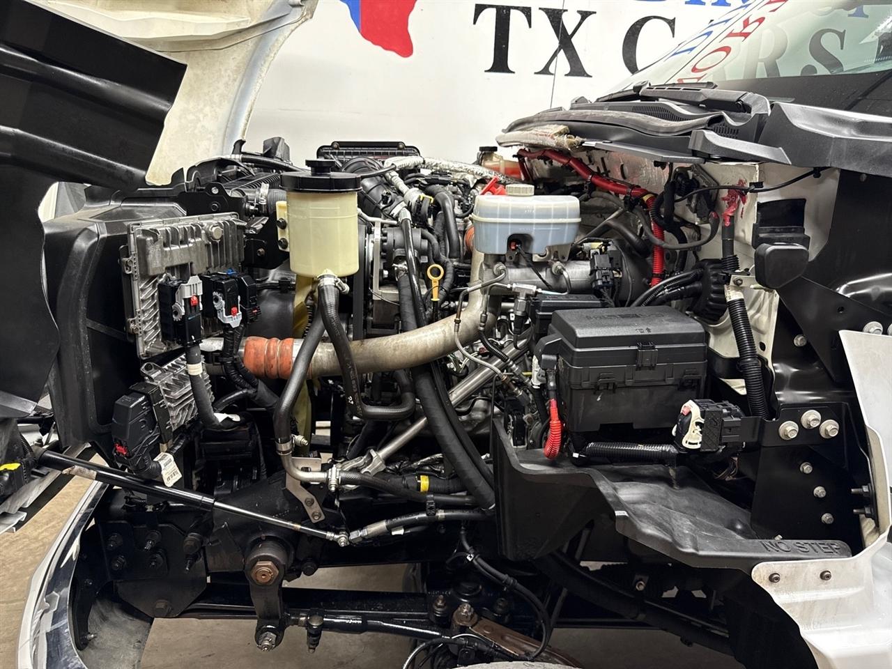 Chevrolet Silverado Medium Duty  2021