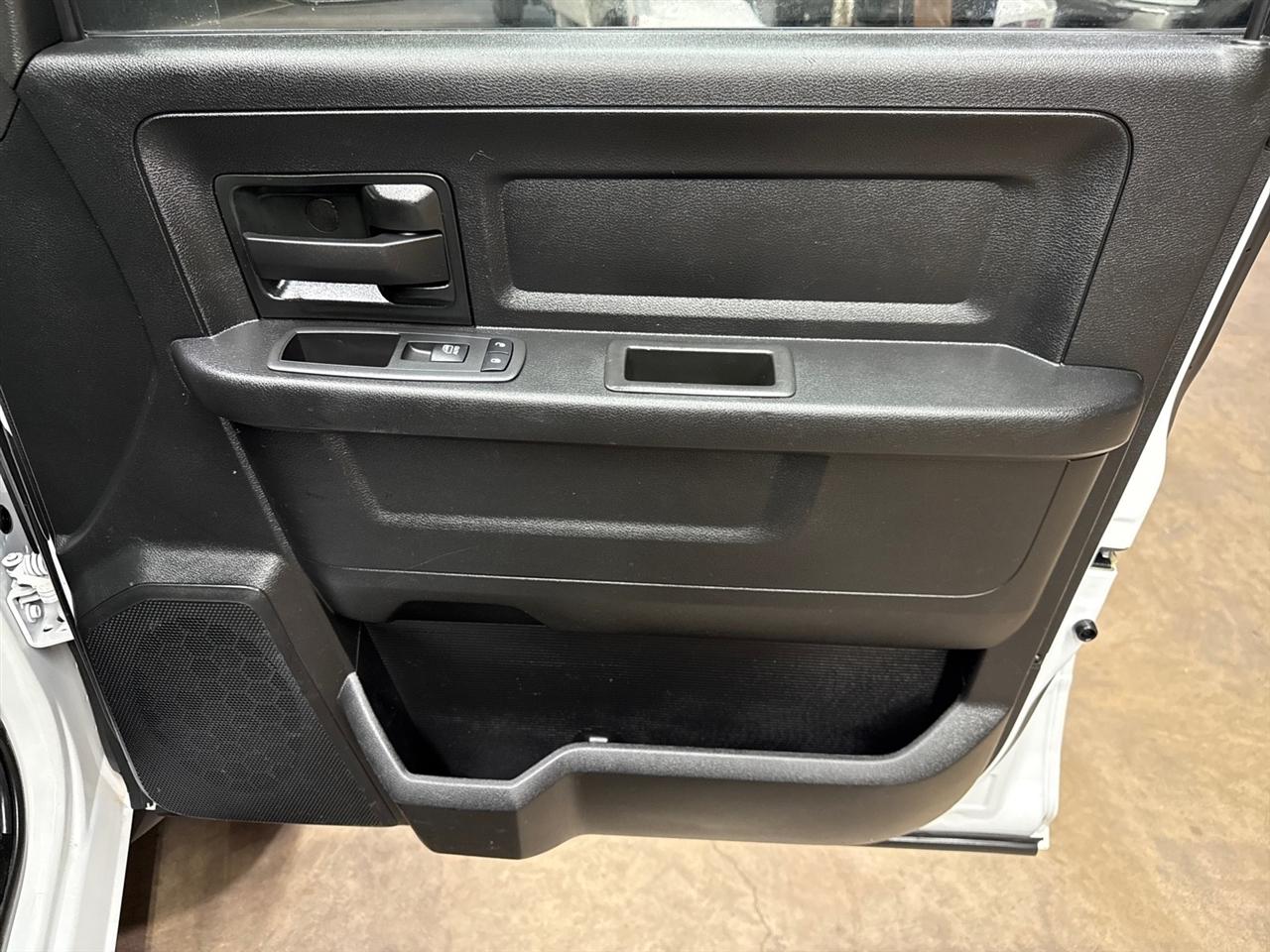 RAM 5500 Crew Cab LWB 4WD DRW 2022