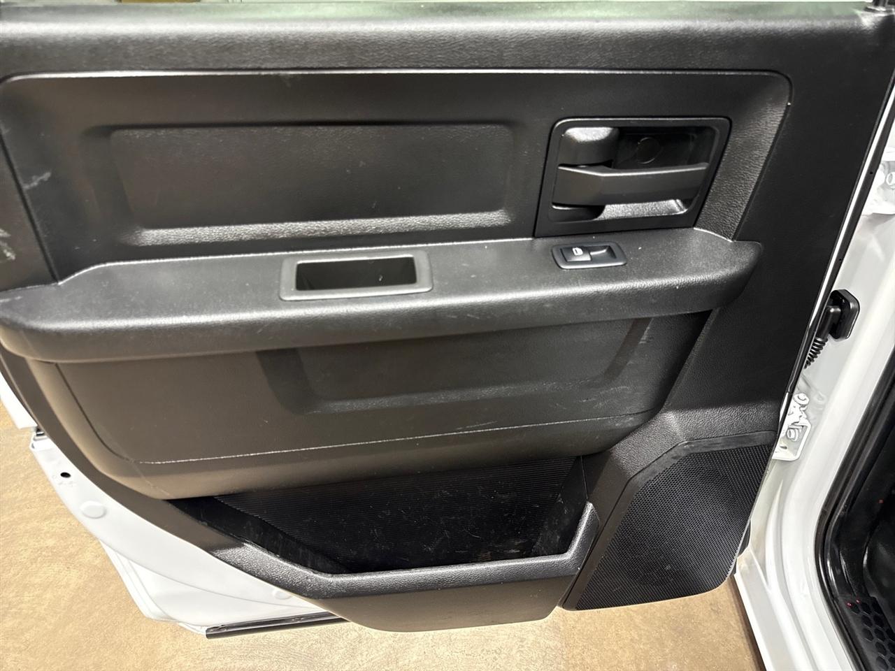 RAM 5500 Crew Cab LWB 4WD DRW 2022