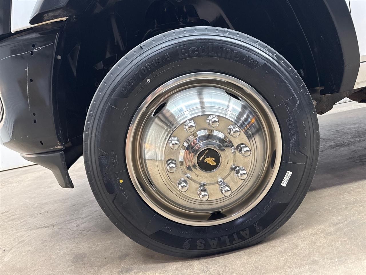 RAM 5500 Crew Cab LWB 4WD DRW 2022