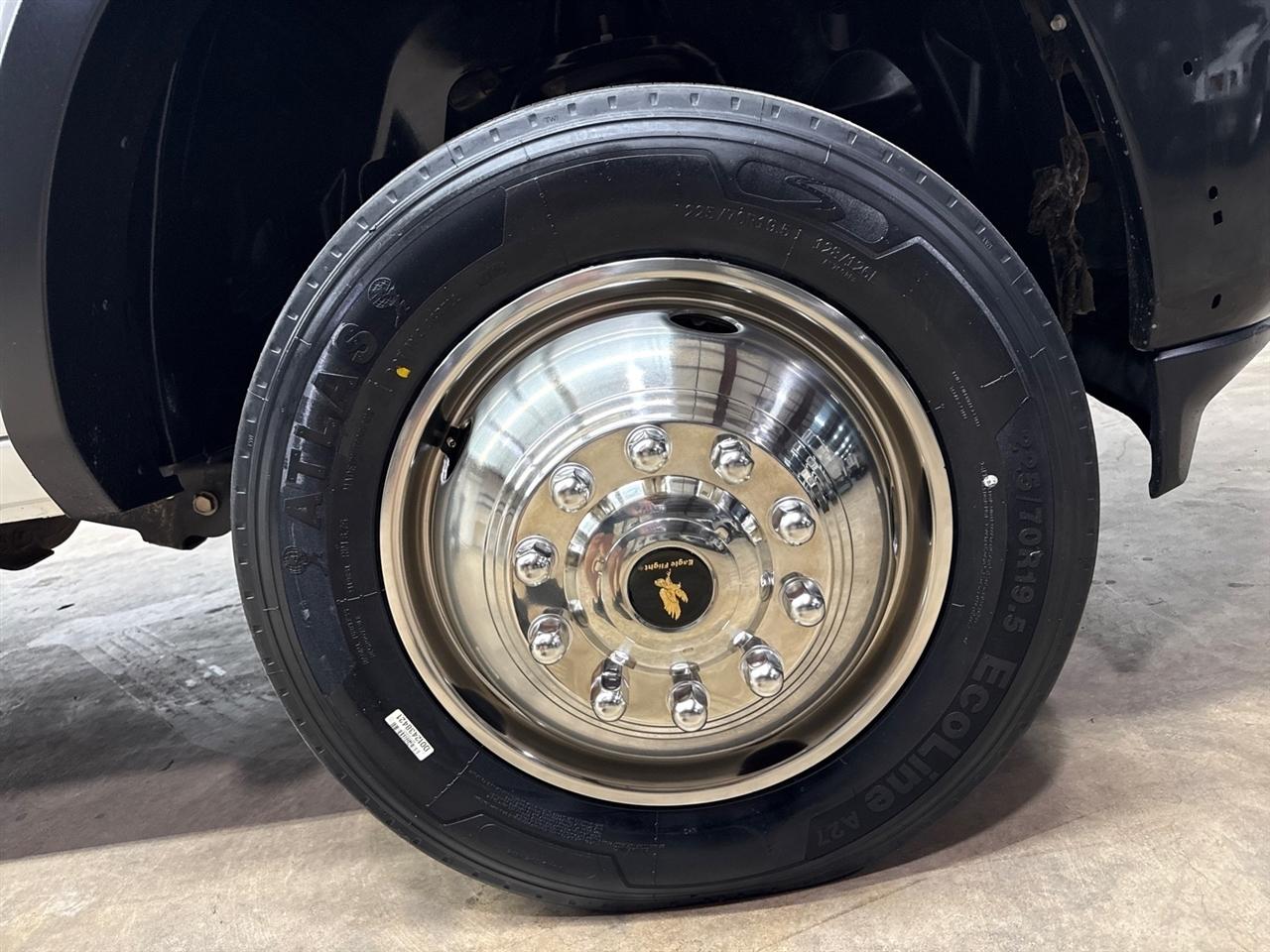 RAM 5500 Crew Cab LWB 4WD DRW 2022