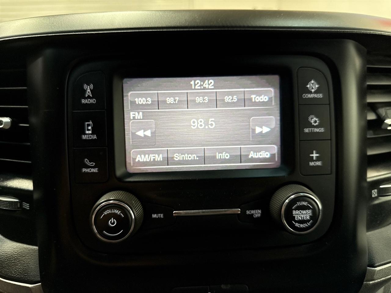 RAM 2500 Tradesman Crew Cab LWB 4WD 2024