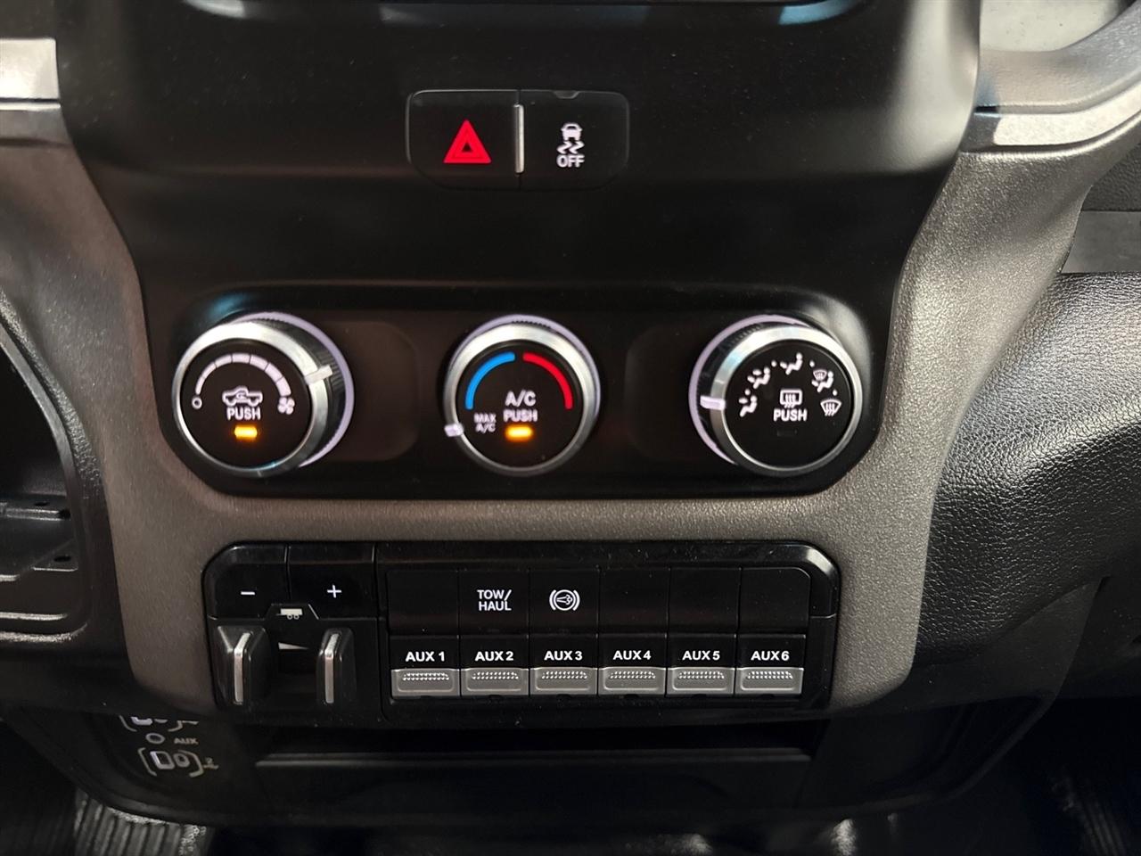 RAM 2500 Tradesman Crew Cab LWB 4WD 2024