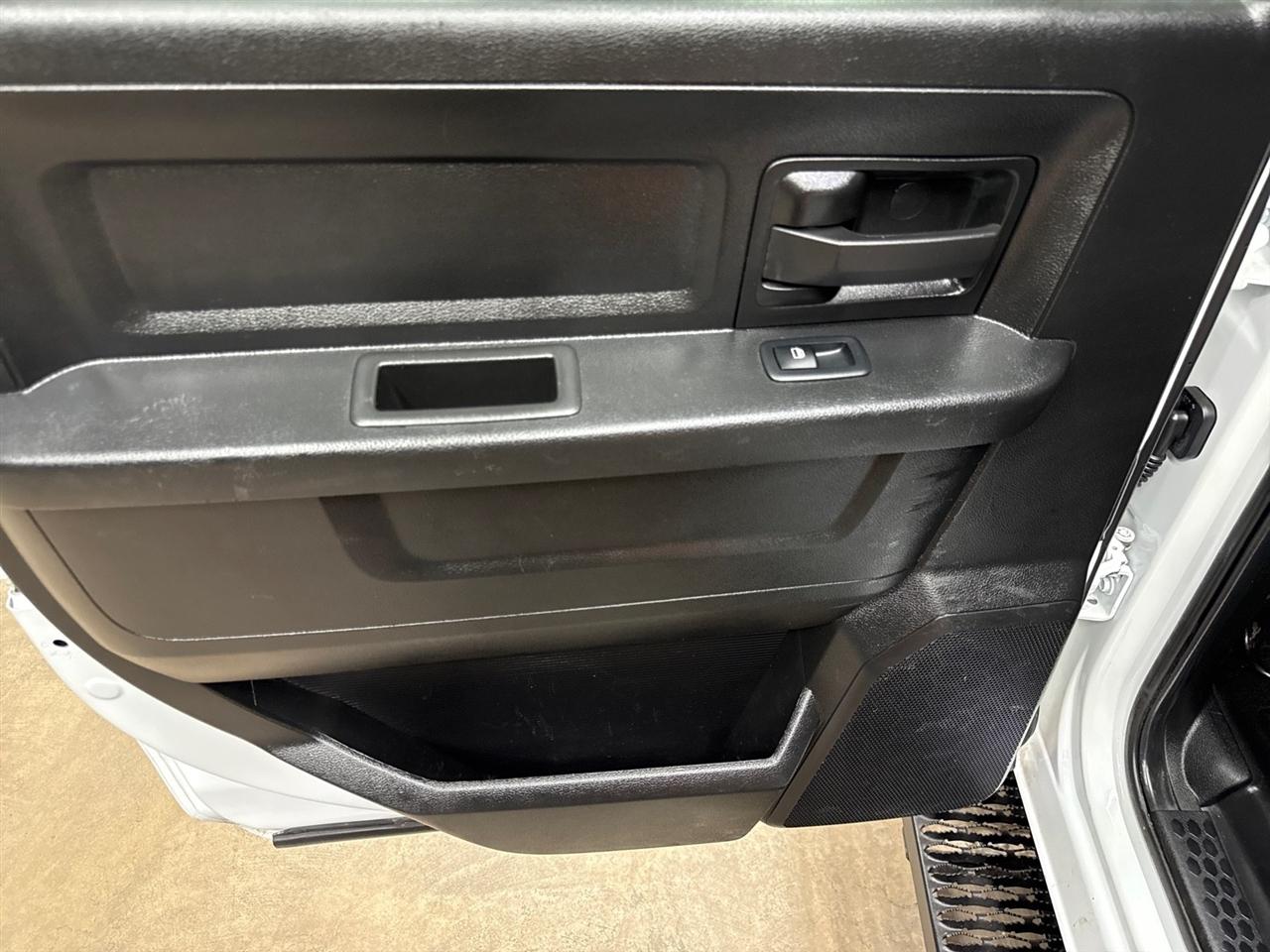 RAM 2500 Tradesman Crew Cab LWB 4WD 2024