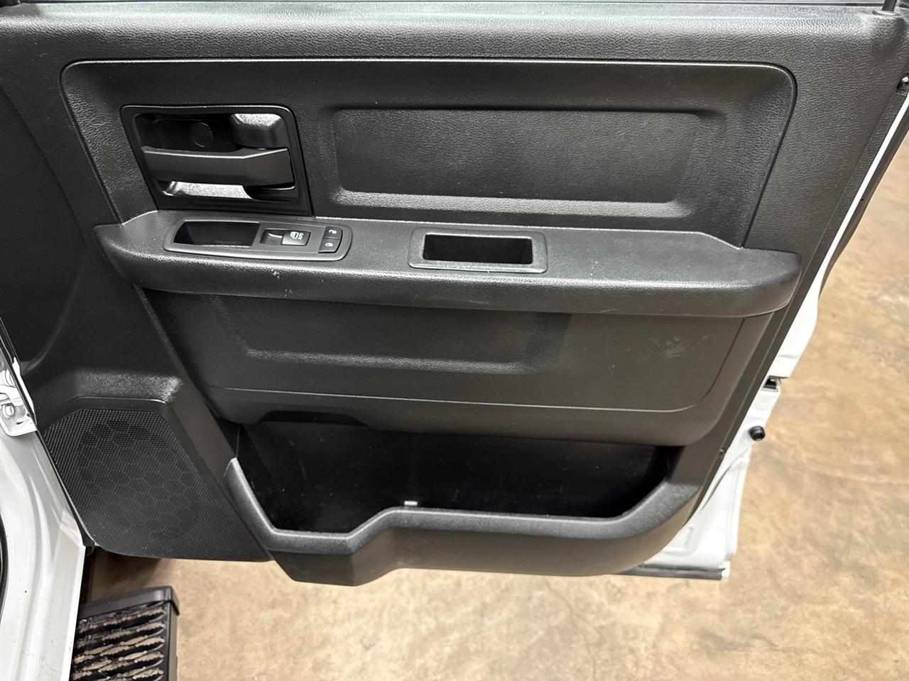 RAM 2500 Tradesman Crew Cab LWB 4WD 2024