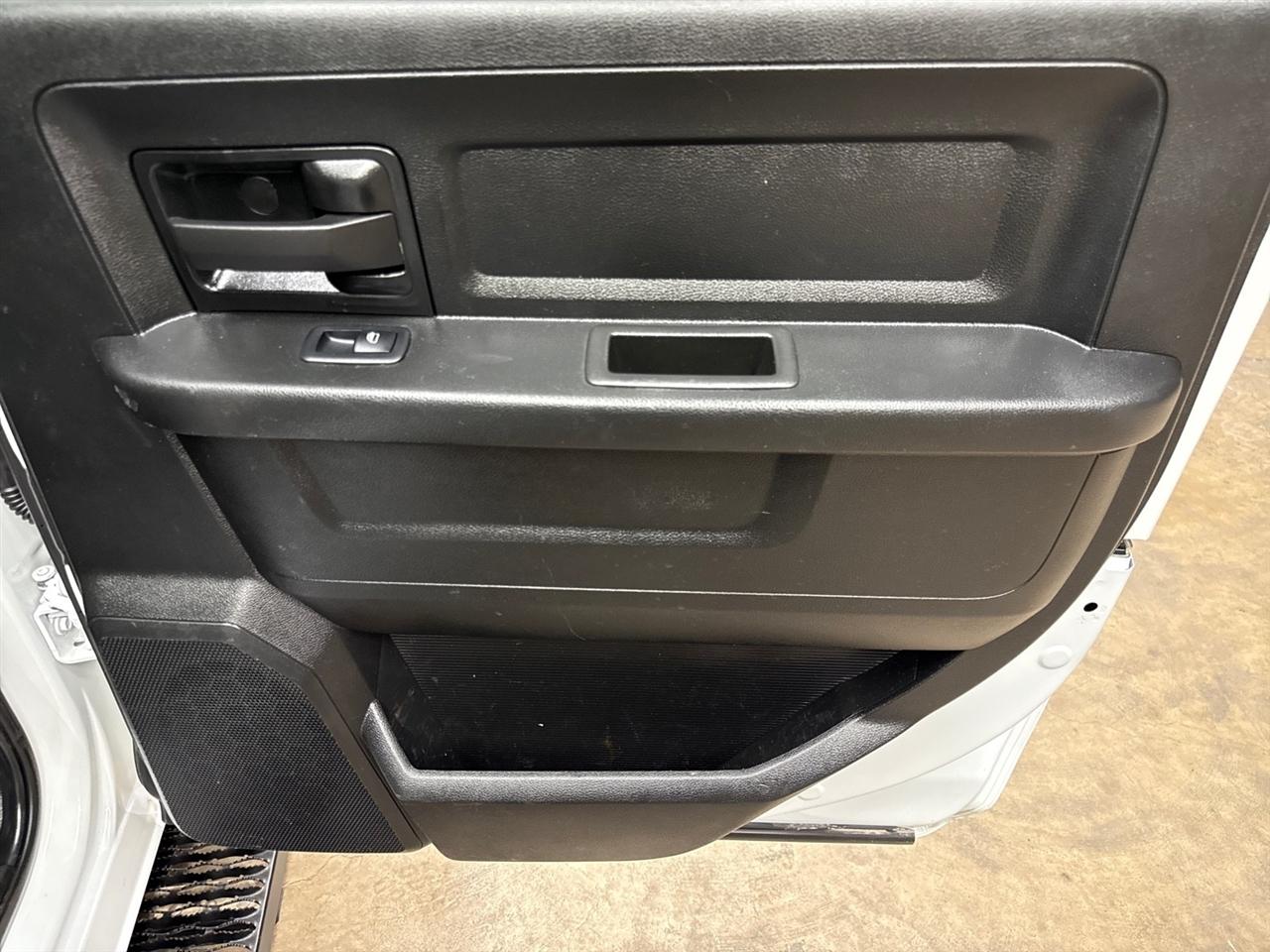 RAM 2500 Tradesman Crew Cab LWB 4WD 2024