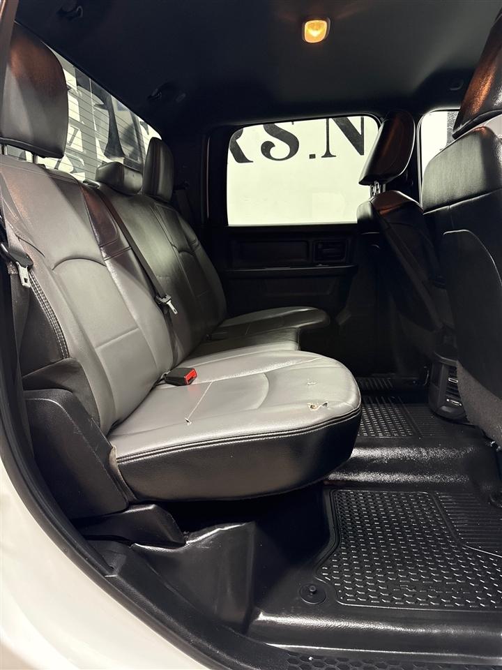 RAM 2500 Tradesman Crew Cab LWB 4WD 2024