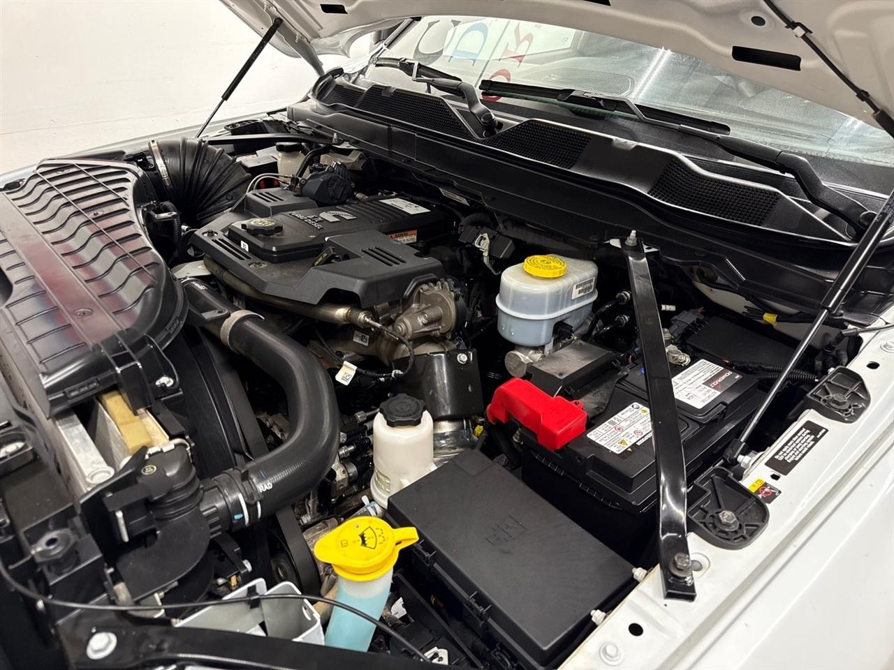 RAM 2500 Tradesman Crew Cab LWB 4WD 2024