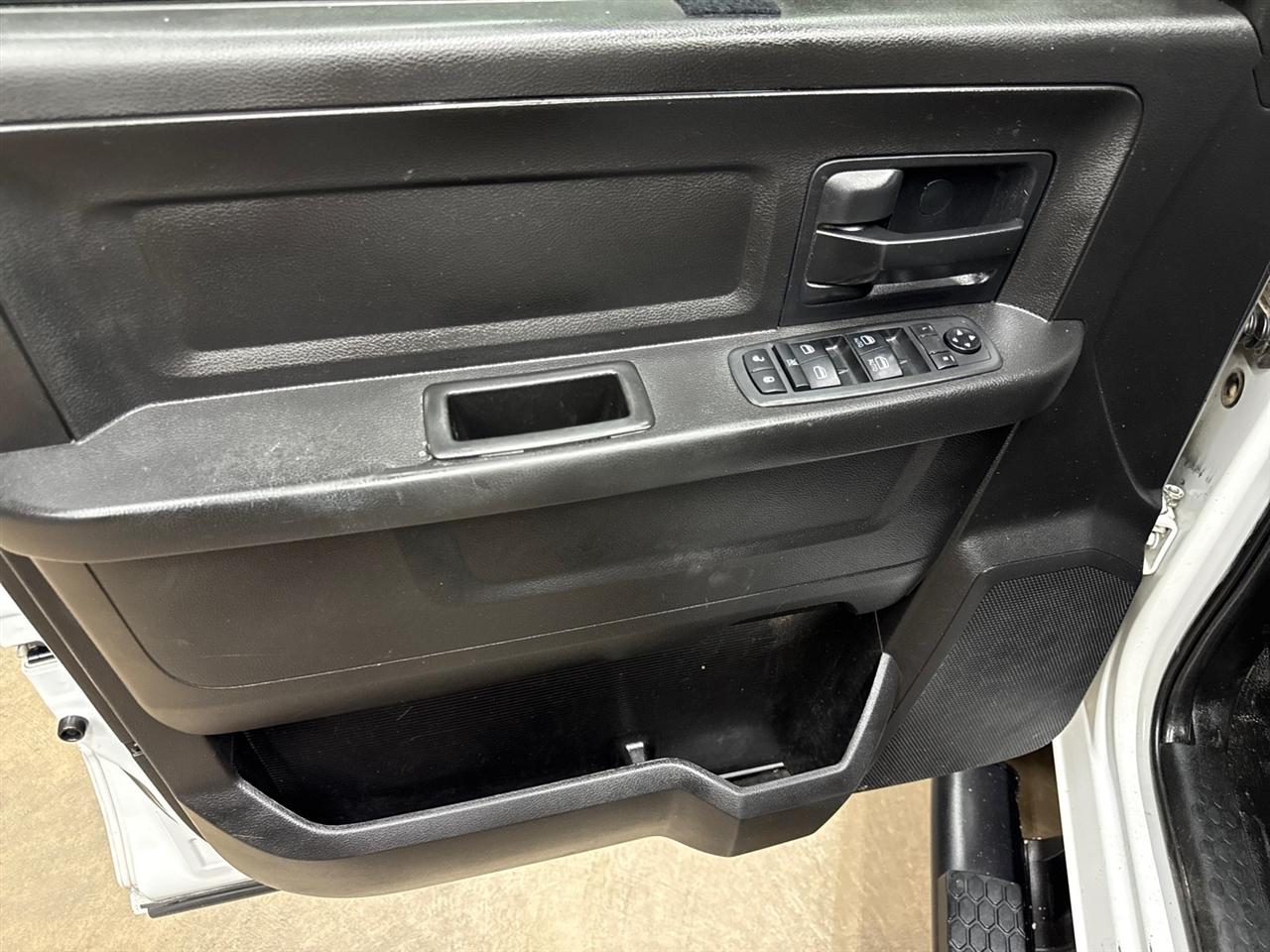 RAM 3500 Tradesman Crew Cab 4WD 2018