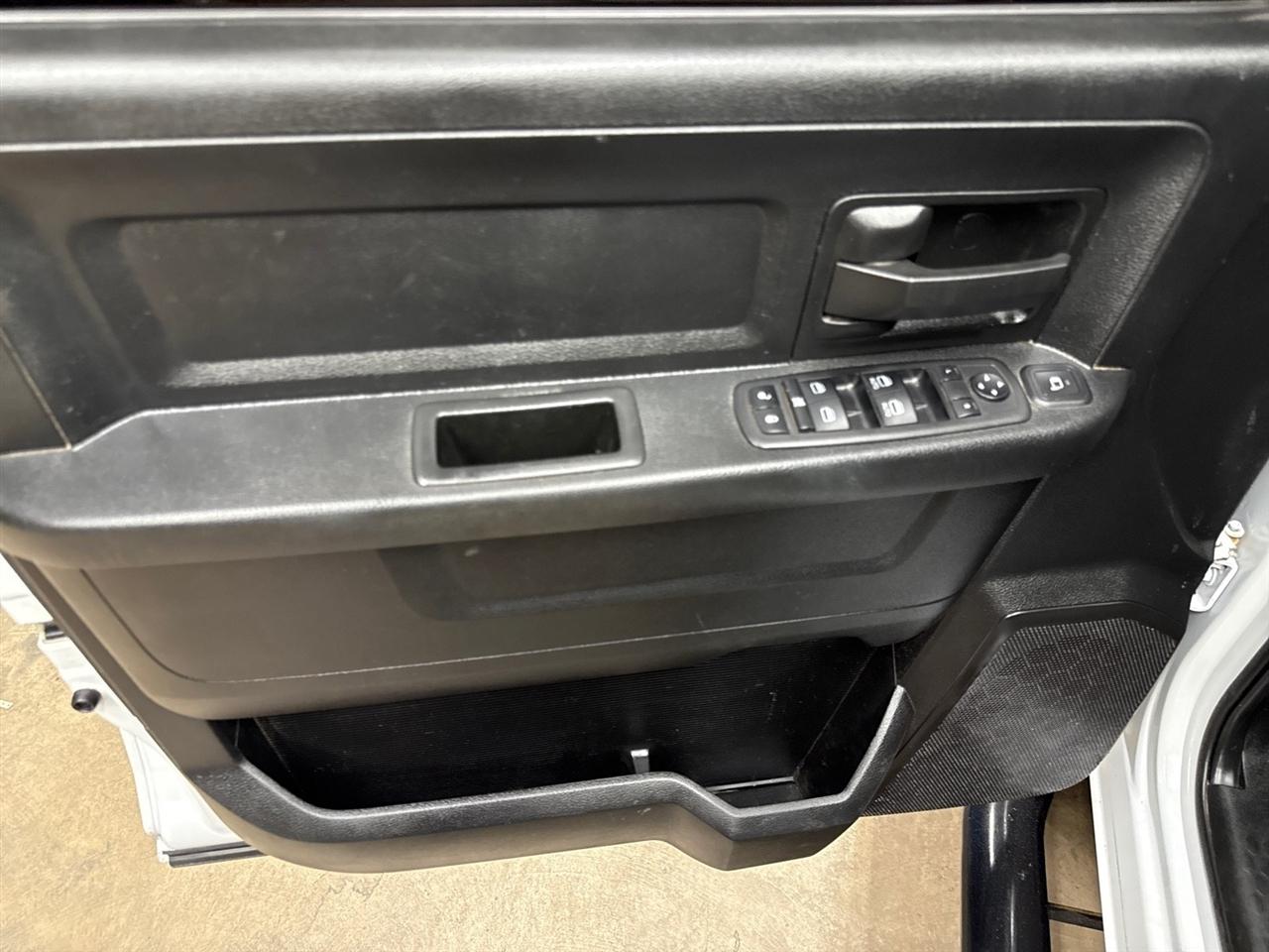 RAM 2500 Tradesman Crew Cab LWB 4WD 2023
