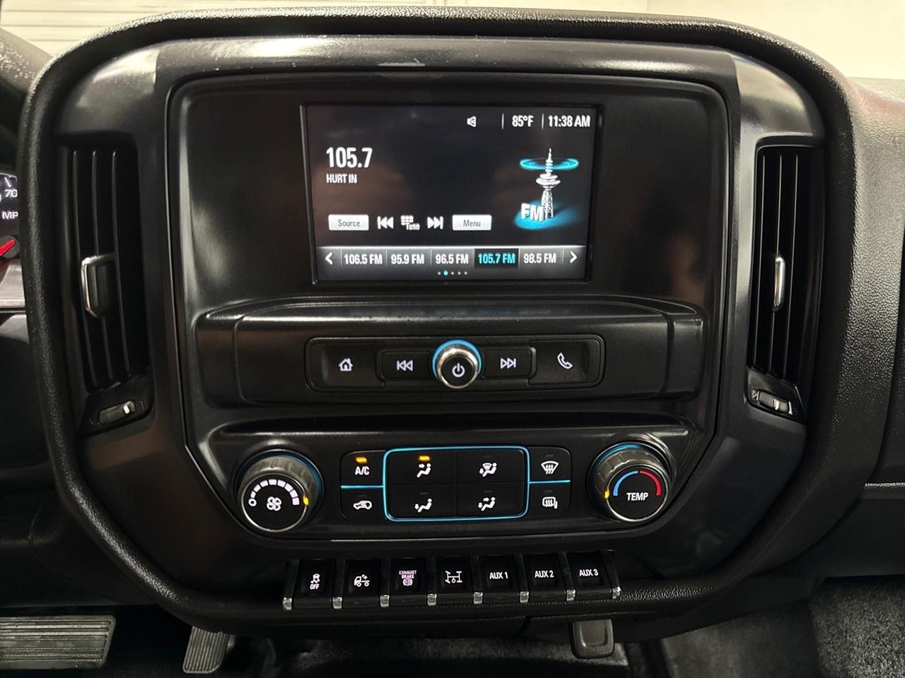 Chevrolet Silverado Medium Duty  2021