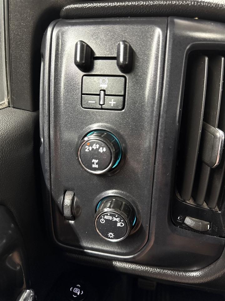 Chevrolet Silverado Medium Duty  2021