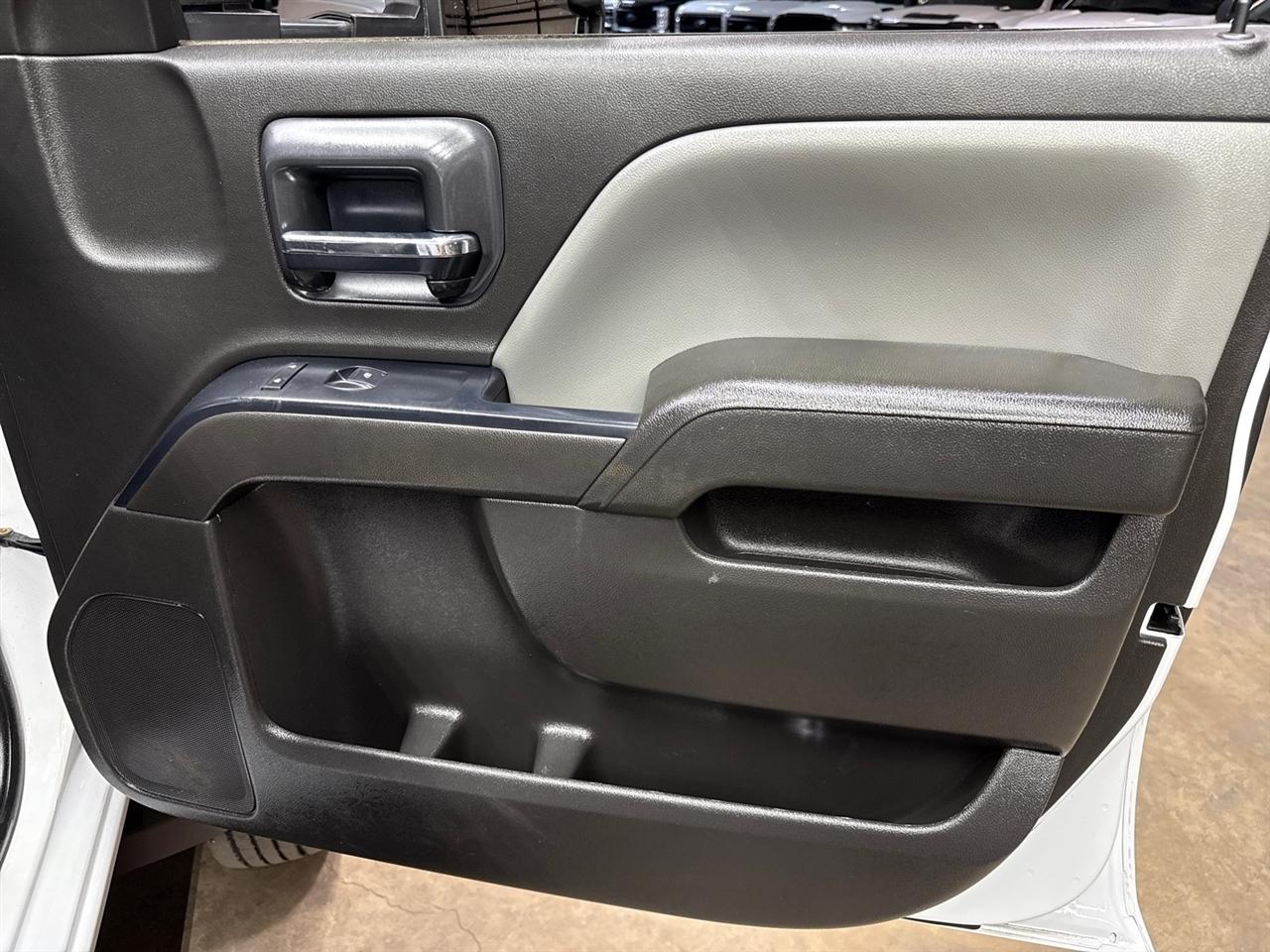 Chevrolet Silverado Medium Duty  2021