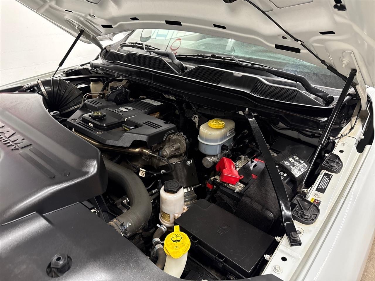 RAM 2500 Tradesman Crew Cab LWB 4WD 2022