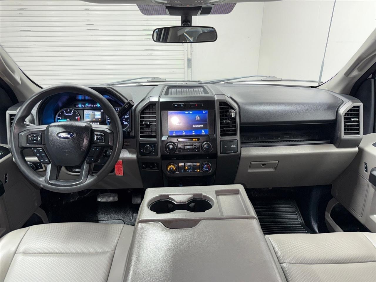 Ford F-250 SD XL Crew Cab Long Bed 4WD 2022