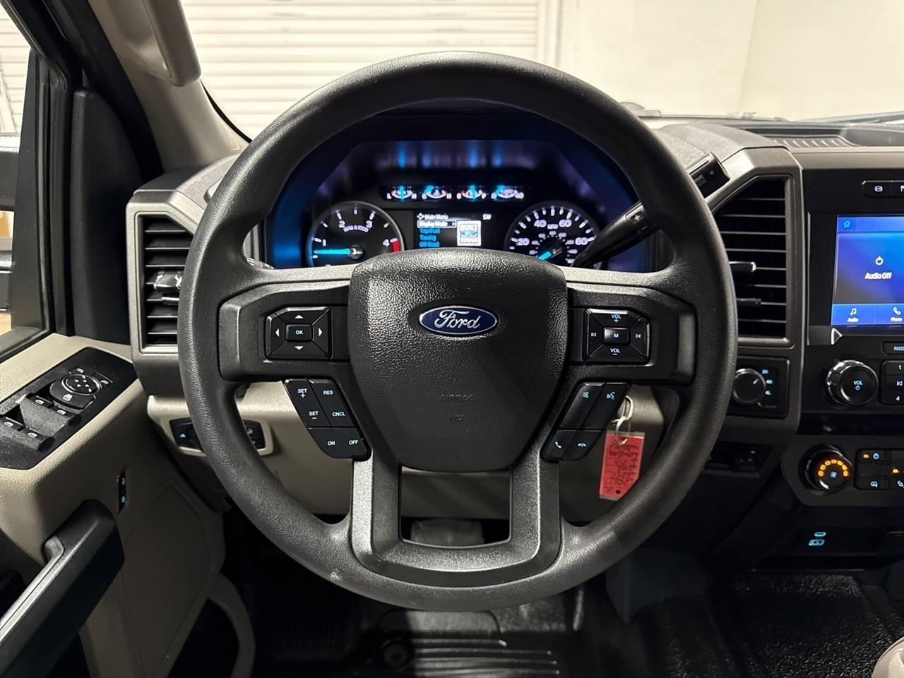 Ford F-250 SD XL Crew Cab Long Bed 4WD 2022