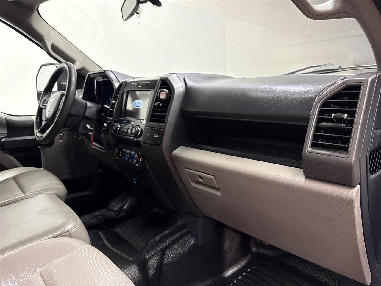 Ford F-250 SD XL Crew Cab Long Bed 4WD 2022