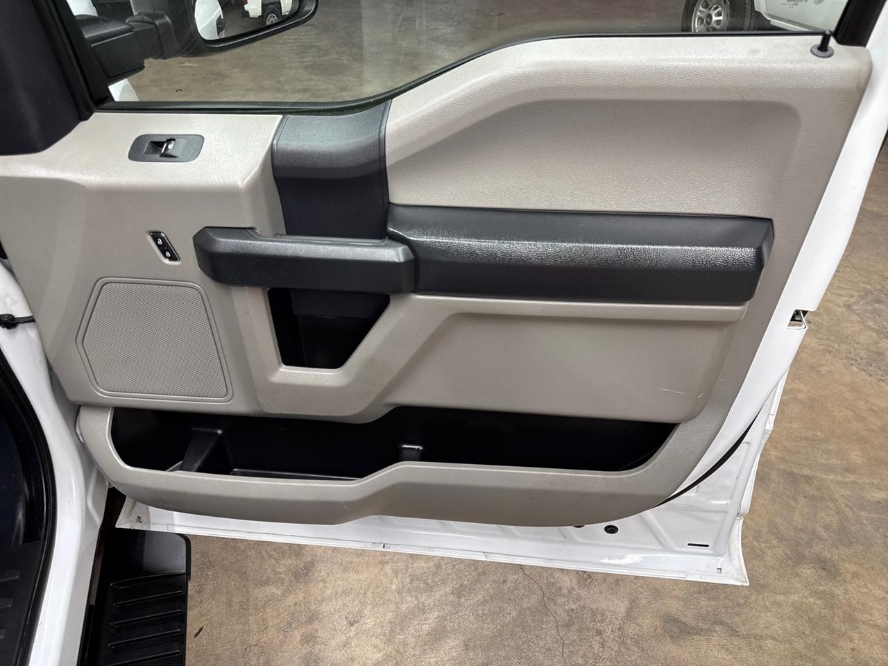 Ford F-250 SD XL Crew Cab Long Bed 4WD 2022