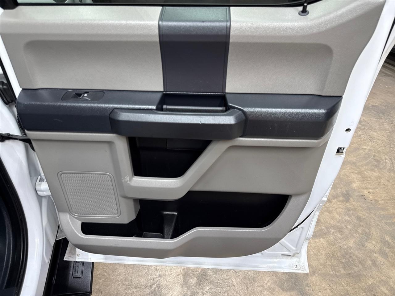 Ford F-250 SD XL Crew Cab Long Bed 4WD 2022