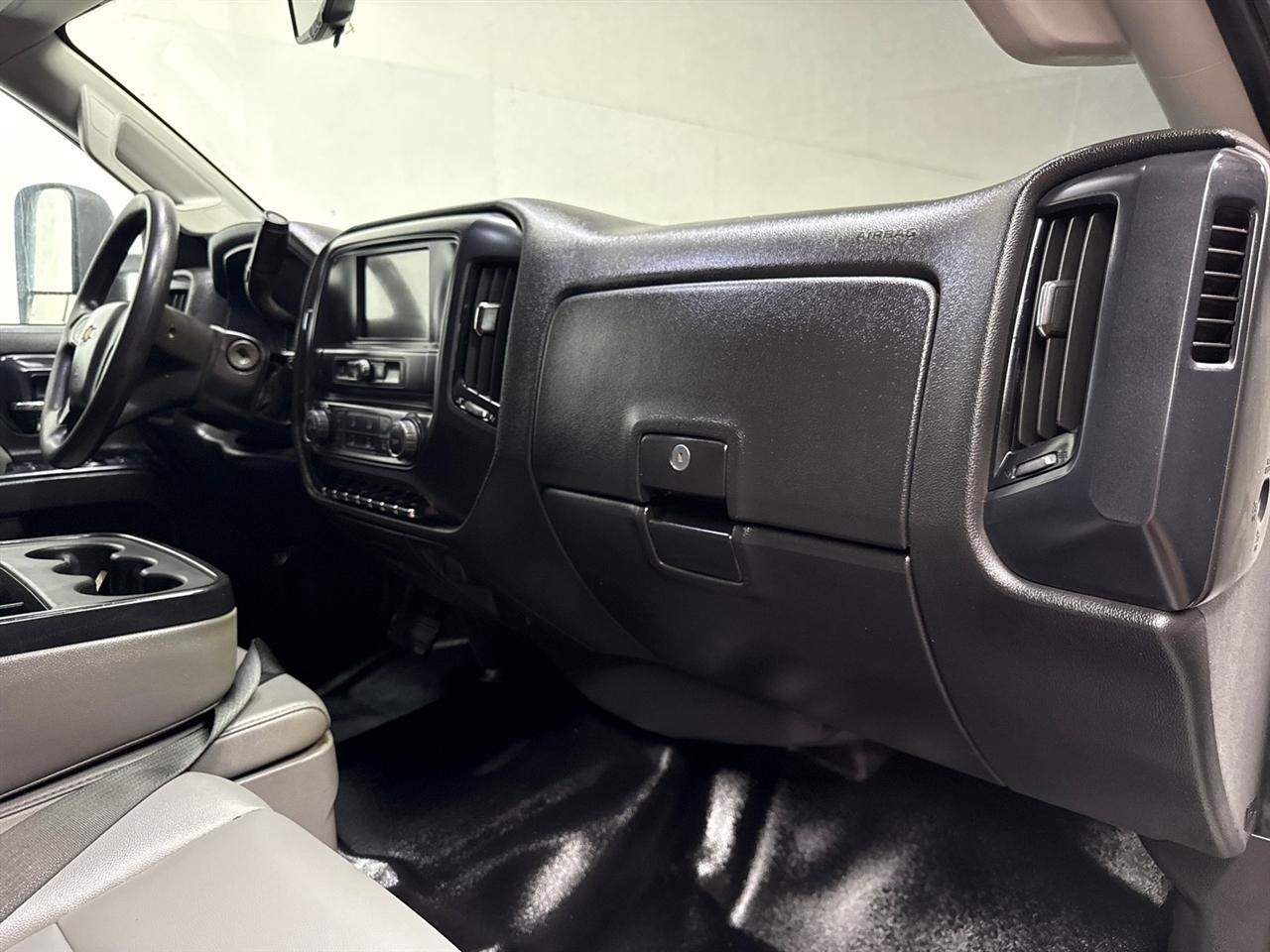Chevrolet Silverado Medium Duty  2021
