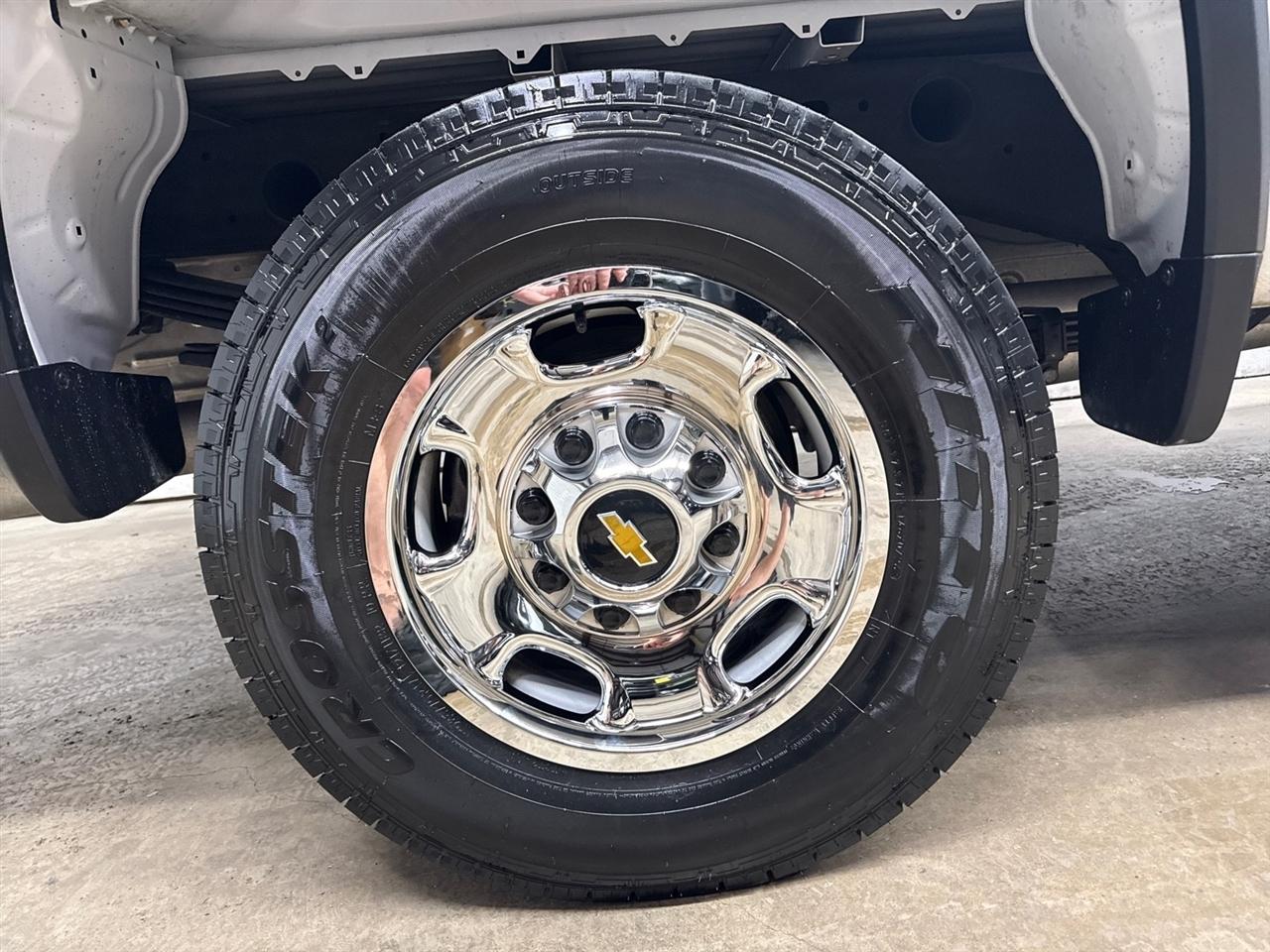 Chevrolet Silverado 2500HD Work Truck Crew Cab Long Box 2WD 2025