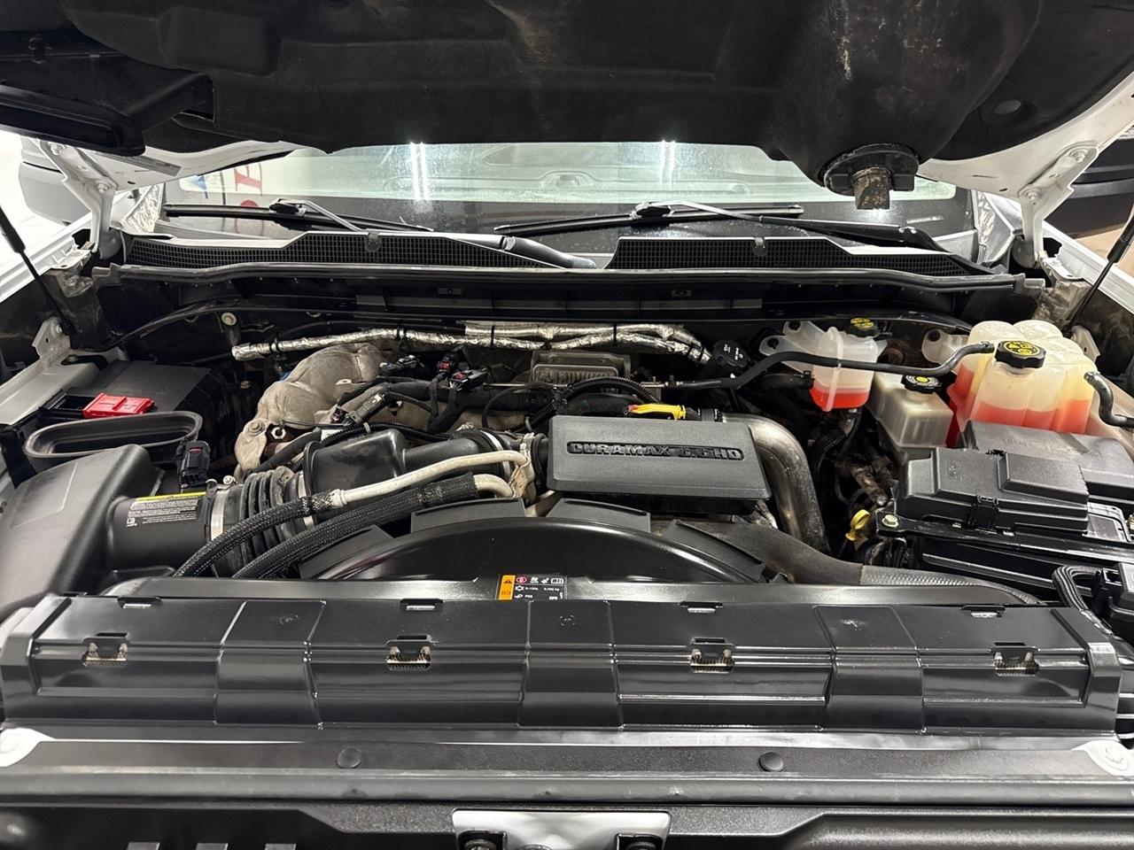 Chevrolet Silverado 3500HD Work Truck Crew Cab Long Box 4WD 2023
