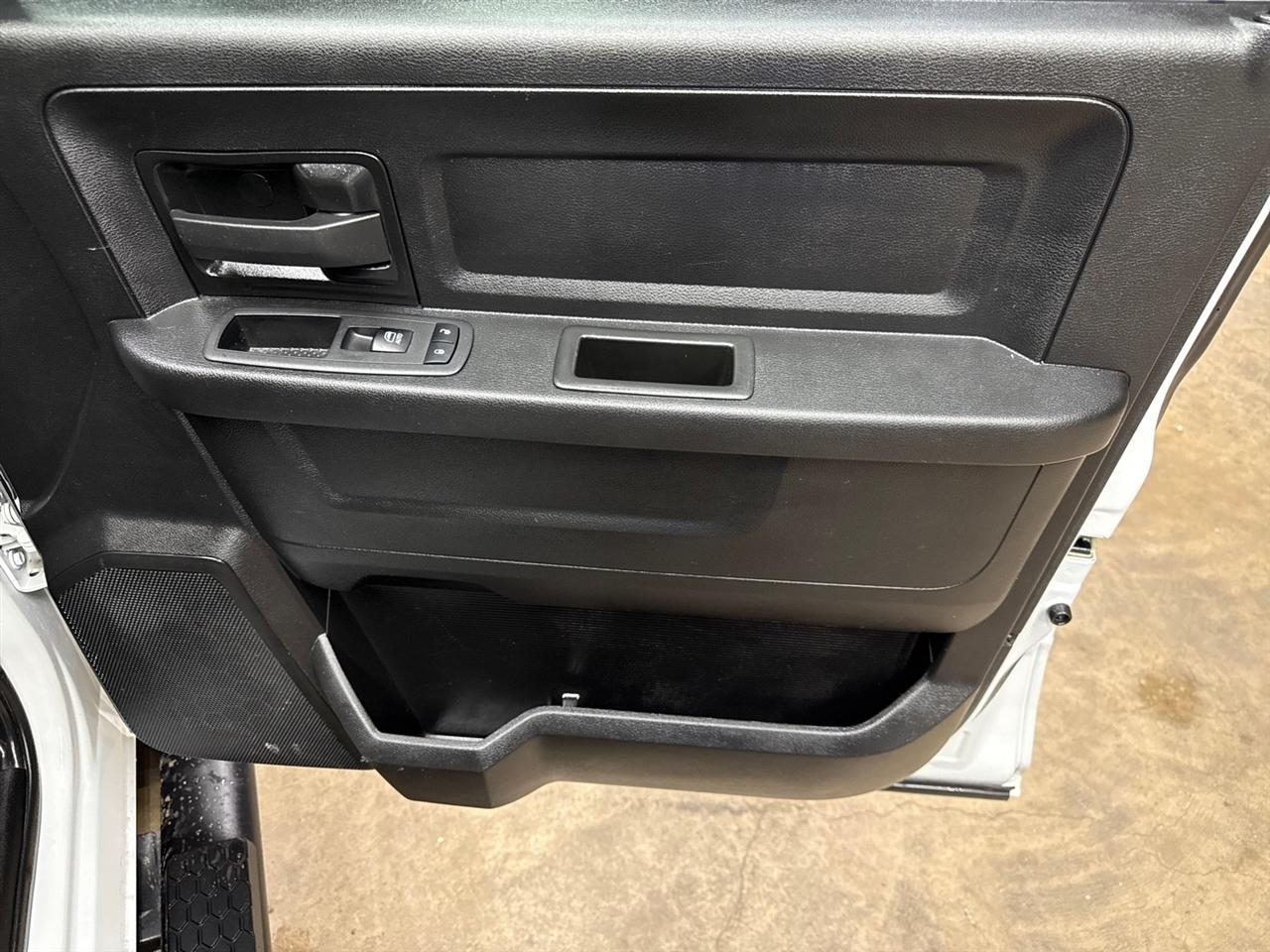 RAM 2500 Tradesman Crew Cab LWB 4WD 2024