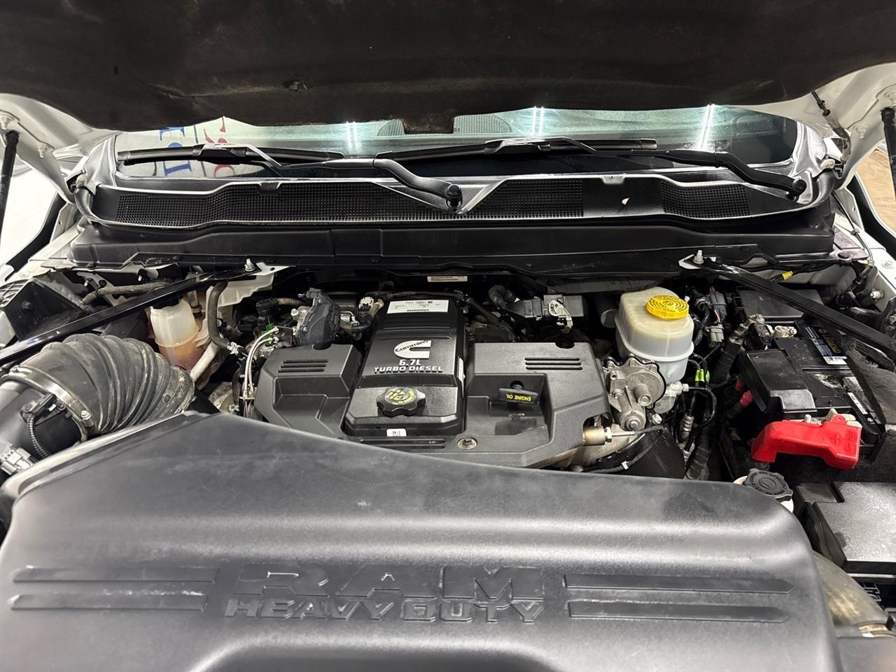 RAM 2500 Tradesman Crew Cab LWB 4WD 2024