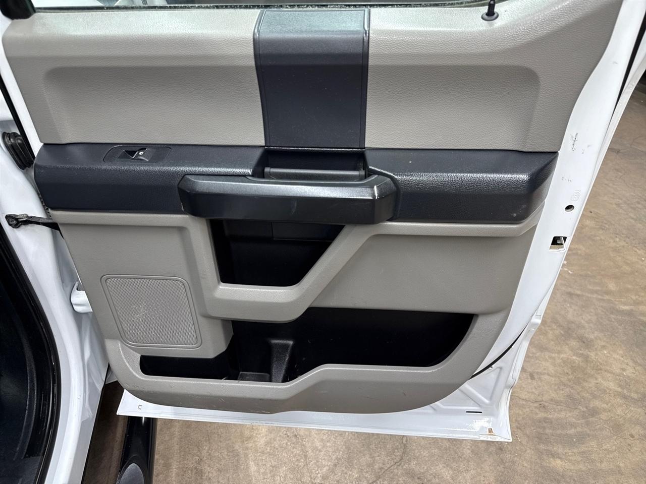 Ford F-350 SD King Ranch Crew Cab Long Bed 4WD 2022