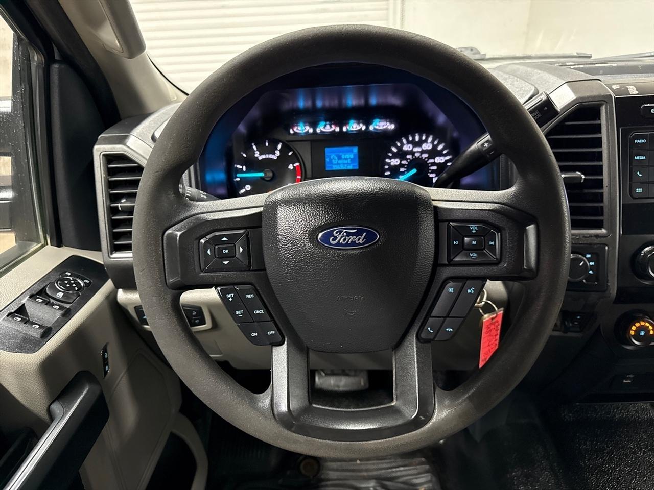 Ford F-350 SD King Ranch Crew Cab Long Bed 4WD 2022