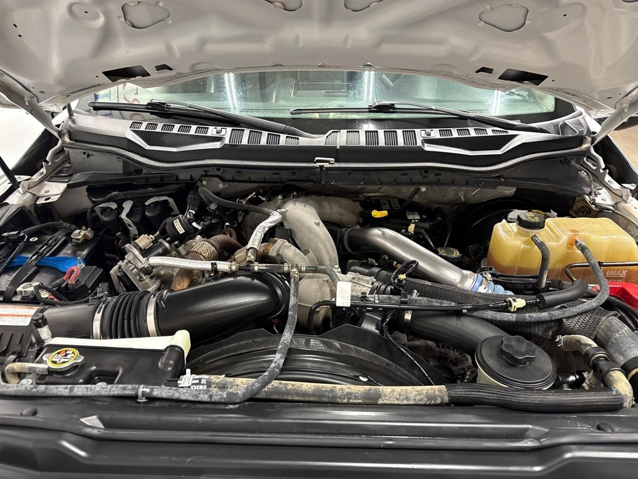 Ford F-350 SD King Ranch Crew Cab Long Bed 4WD 2022