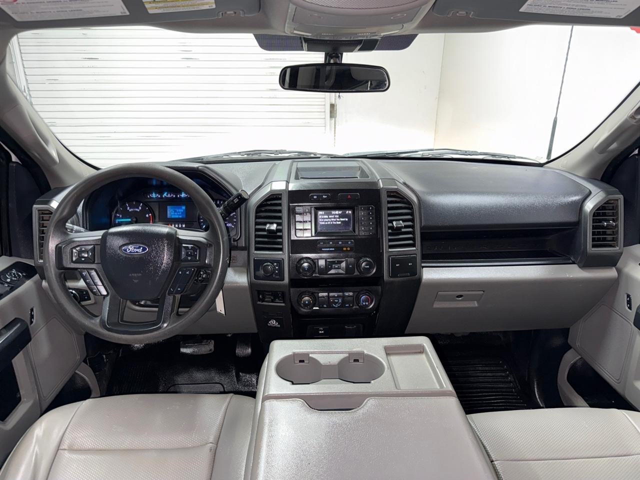 Ford F-250 SD XL Crew Cab 4WD 2022