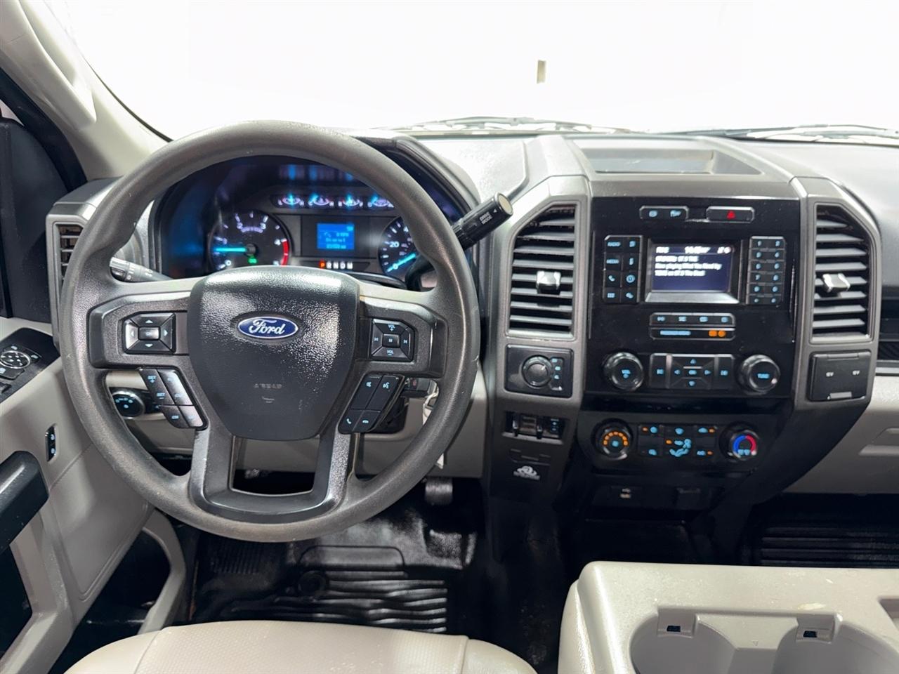Ford F-250 SD XL Crew Cab 4WD 2022