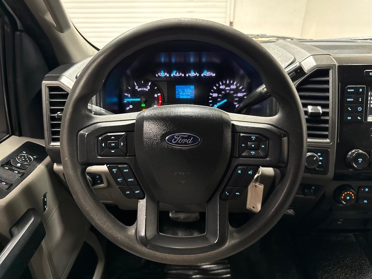 Ford F-250 SD XL Crew Cab 4WD 2022